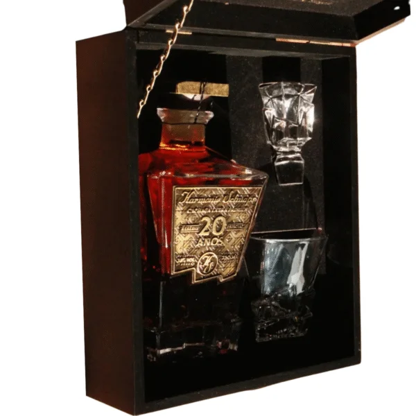 Cachaça Harmonie Schnaps Extra Premium Reserva 20 Anos 750ml - Image 4